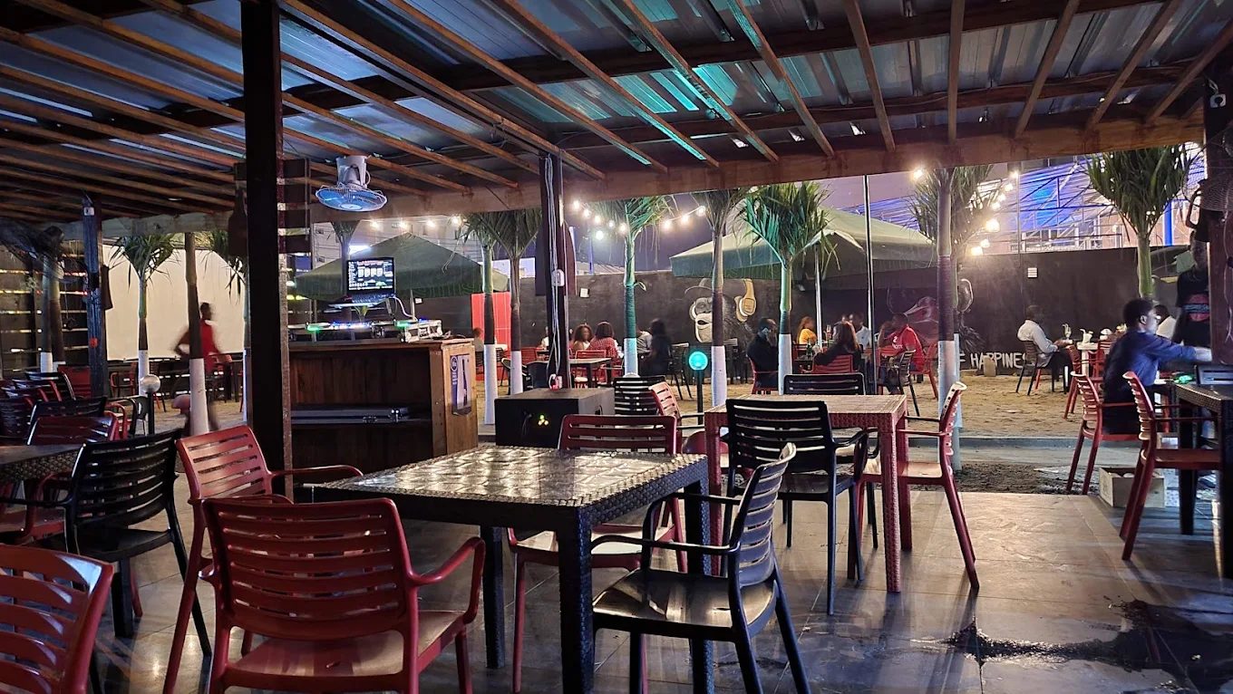 NEW SECRET CLUB — bar à cocody, Abidjan